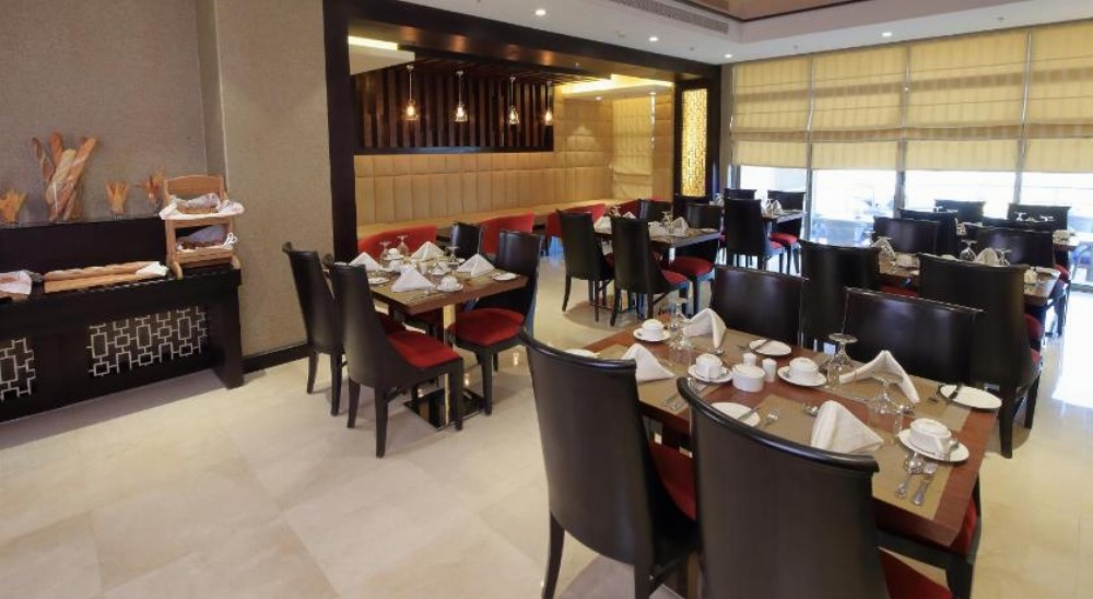 Best Western Plus Fursan Hotel Image 36